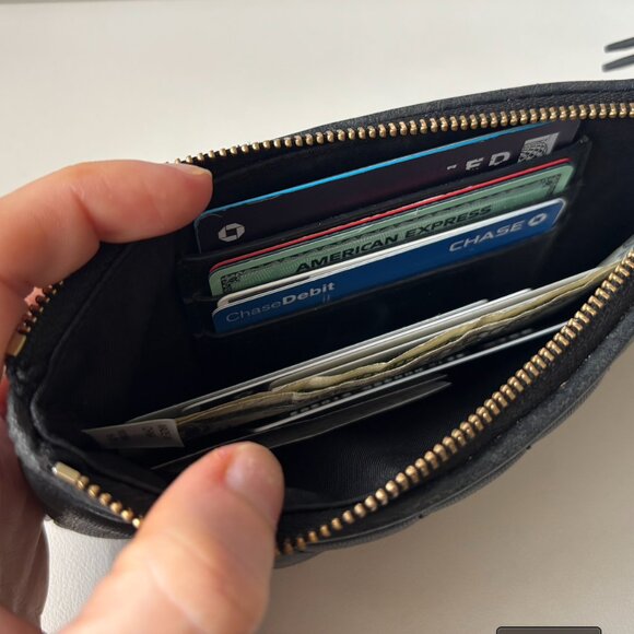 Tory Burch Kira Chevron Phone Wallet Quilted Leather BLACK - Picture 2 of 4